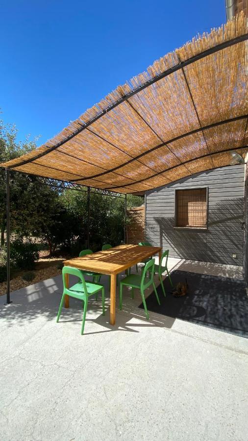 Villa Spacieuse Avec Terrasse Et Vue Mont Ventoux Entrechaux Kültér fotó